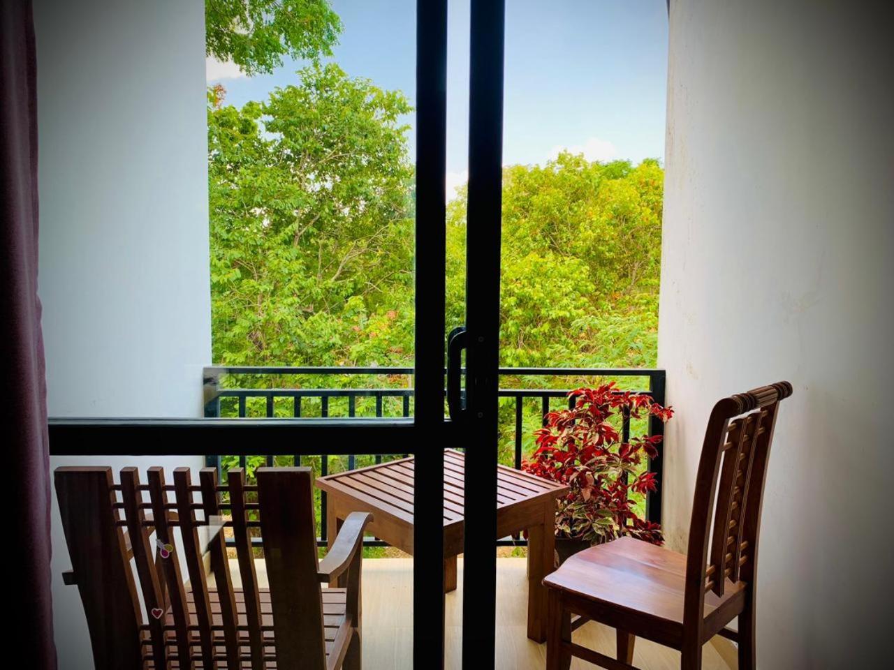 Eden Grand Hotel ดัมบูลลา ภายนอก รูปภาพ