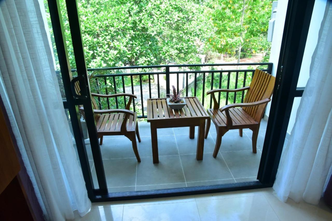 Eden Grand Hotel ดัมบูลลา ภายนอก รูปภาพ